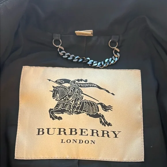 Burberry jacket with military details - Picture 3 of 10